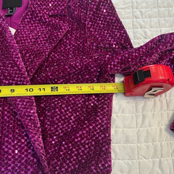 💜 Forever 21 Purple Velvet Sequin Blazer & Short Set – NWT – Size M (Orig. $80) - Picture 5 of 7
